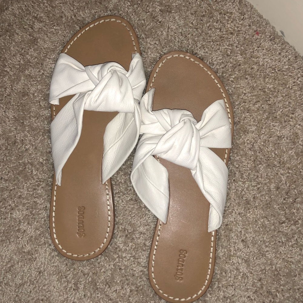 soludos slip on sandals